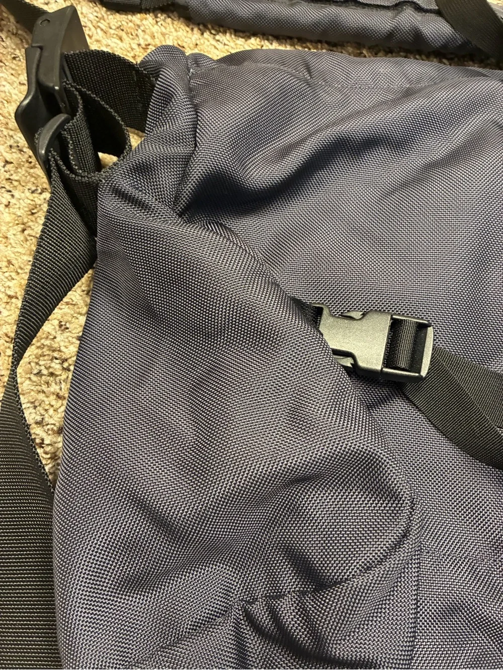 Patagonia VTG 90s y2k Critical Mass Messenger Travel Bag Flap